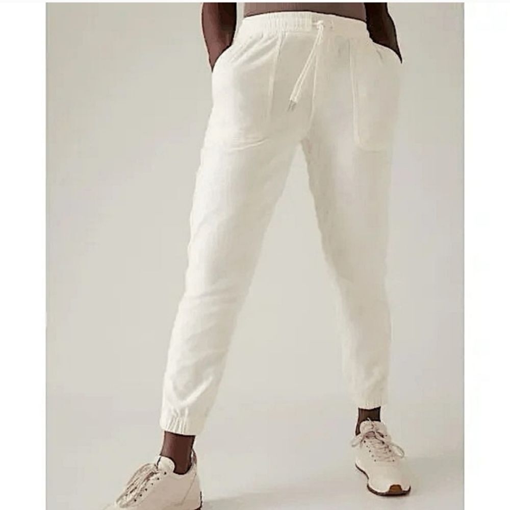 Athleta Farallon joggers, white size Small